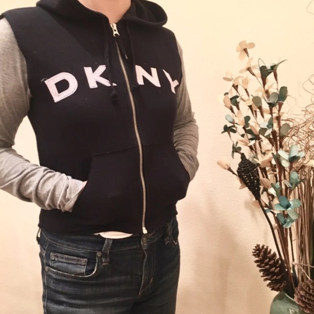 Sleeveless crop vest hoodie